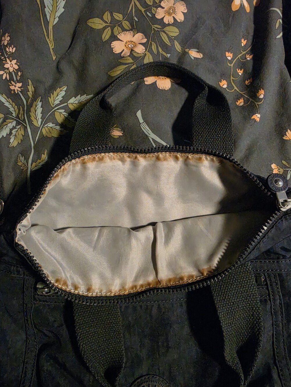 Kipling Crossbody - Picture 4 of 4